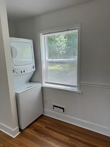 2905-2911 Wade Avenue - 1 — Photo 3