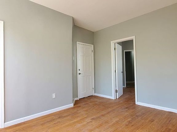 5th image of 722 E 181st St APT 3