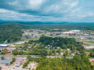 38AC E 2nd St, Blue Ridge, GA 30513