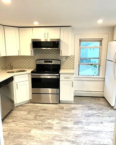 349 Bellmore Rd #2 — Photo 2