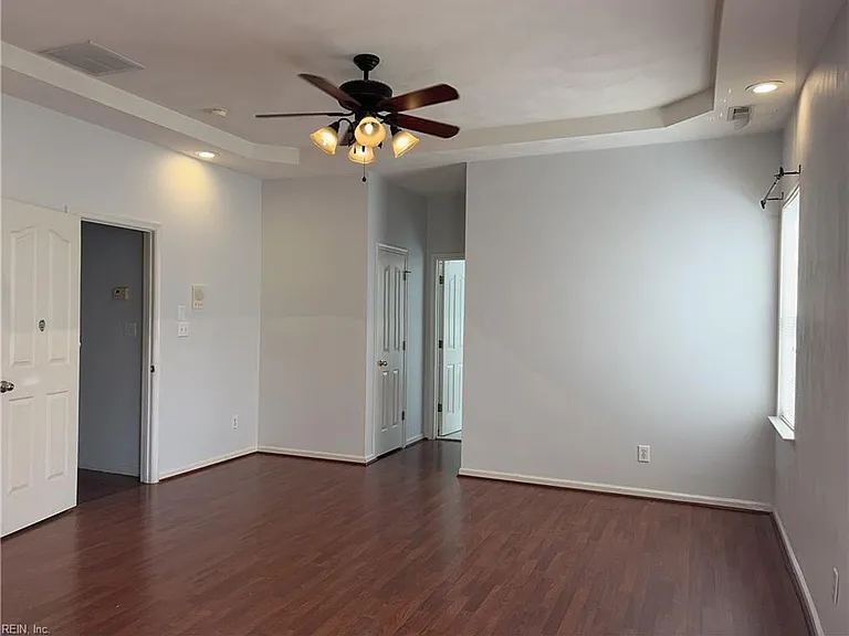 1837 Heald Way — Photo 12