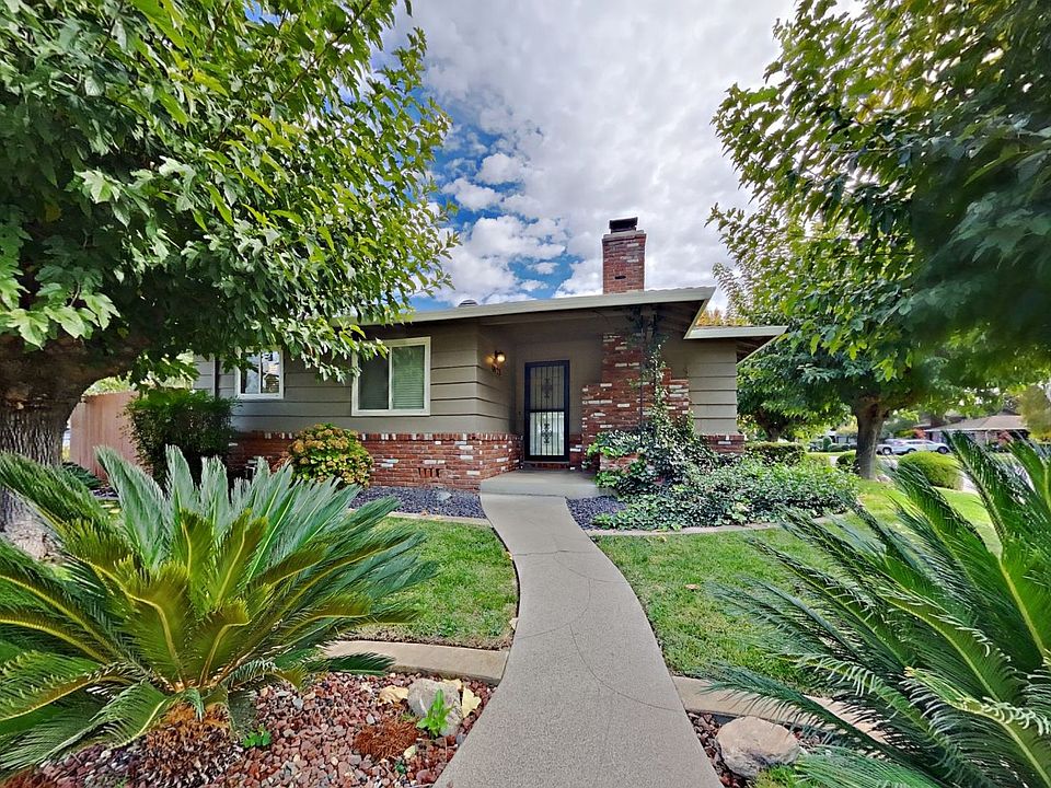 1st image of 1025-1029 Woodshire Way #1025WO