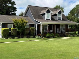 157 Deer St, Rainsville, AL 35986