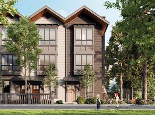 2304 Emery Ct #105, North Vancouver, BC V7J 0E5