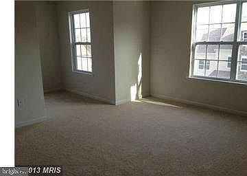 5th image of 3598 Glouster Dr