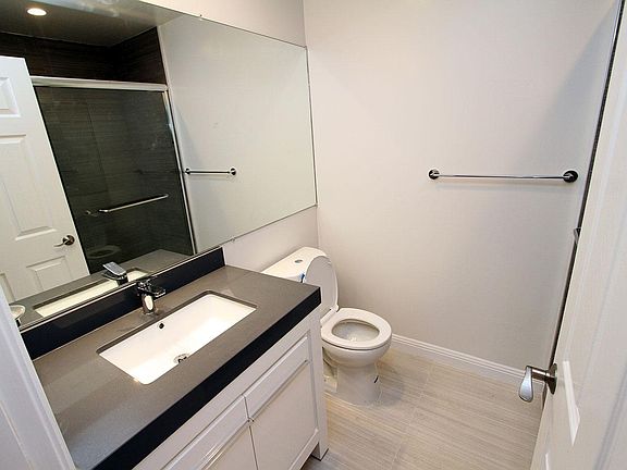 3rd image of 1637 Hyde St APT 7