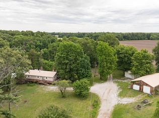 12678 Catholic Springs Rd, Bunker Hill, IL 62014