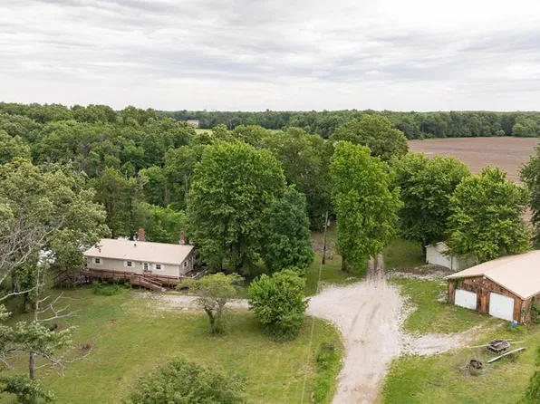 12678 Catholic Springs Rd, Bunker Hill, IL 62014