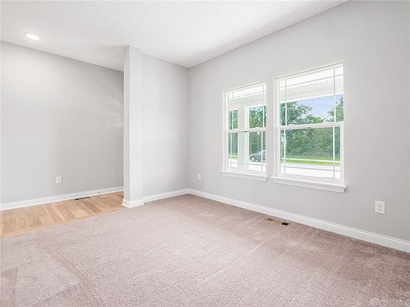 4th image of 104 Hazel Hollow Ct
