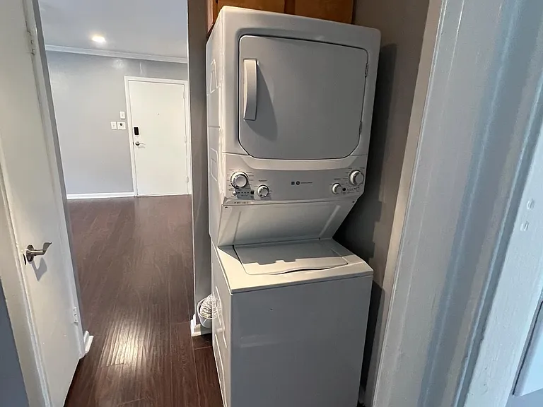 789 Jordan Ln — Photo 14