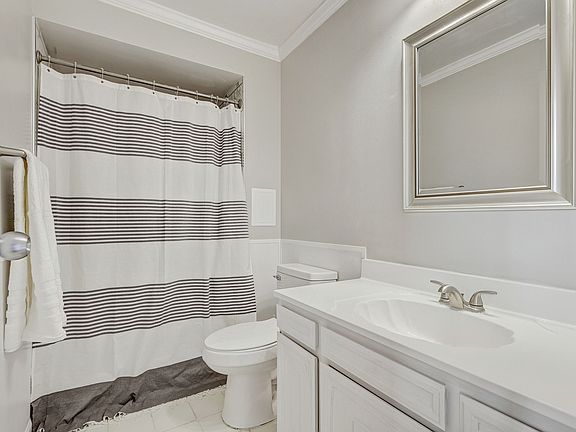 5th image of 1717 W Crystal Ln Unit 512