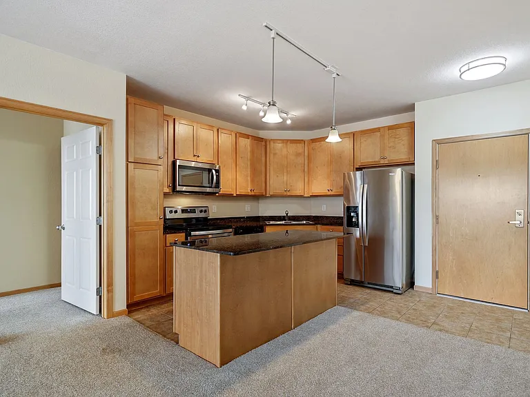 1155 Ford Rd — Photo 31
