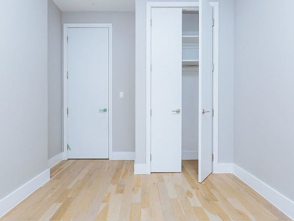 4th image of 1213 Rogers Ave #2