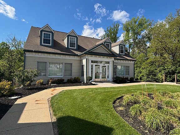 2nd image of 279 W Uwchlan Ave #279