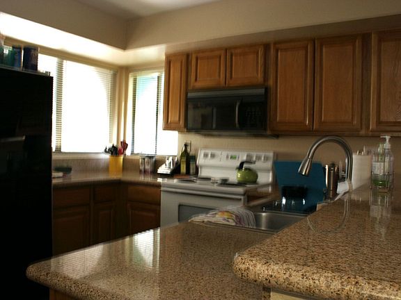3rd image of 2140 Pinetop Ln Unit 102