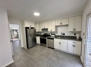 70 Summer, Williamsburg, VA 23188