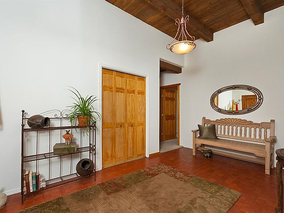 5th image of 2229 Dietz Pl NW