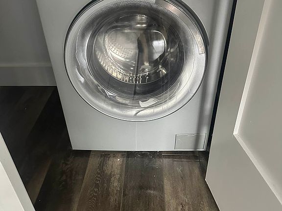 5th image of 411 E 118th St APT 13