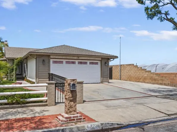 2221 Gershwin Pl, Oxnard, CA 93033