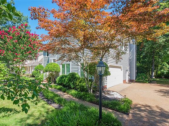 3rd image of 10734 High Mountain Ct