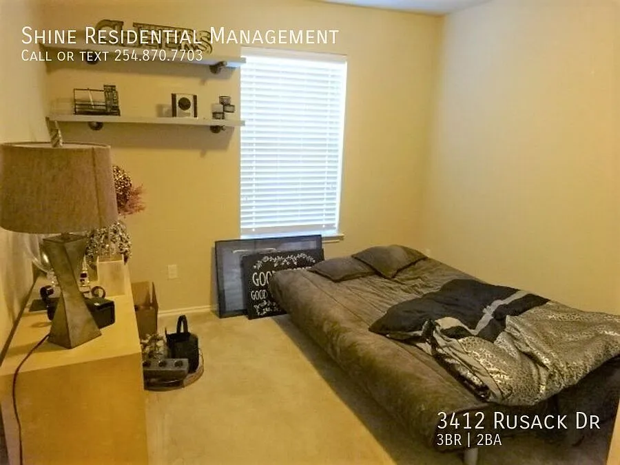 Located in Cul-de-sac in established neighborhood — Photo 4