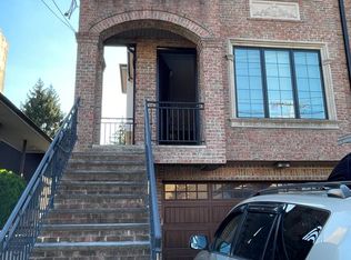 256 Myrtle Ave, Fort Lee, NJ 07024