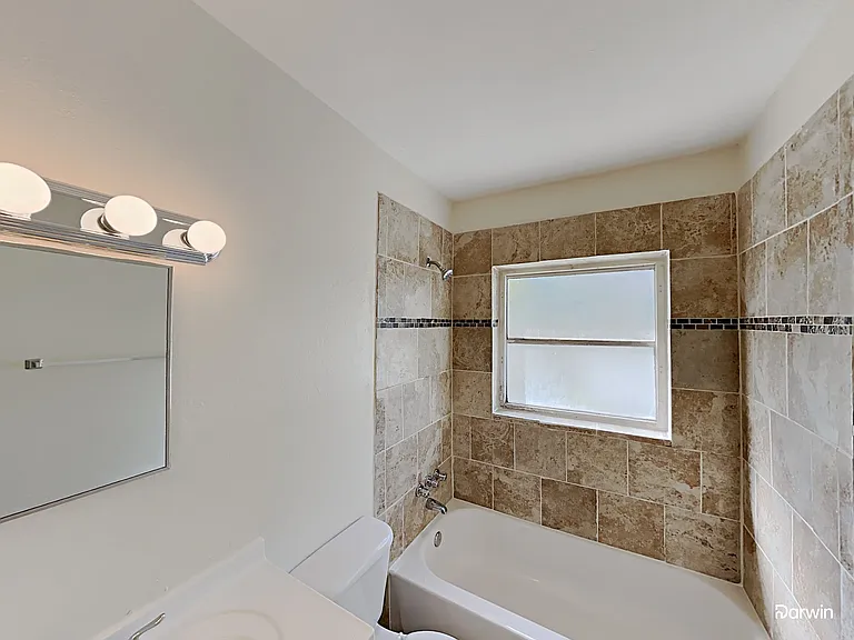 1230 SW 6th Ave — Photo 15