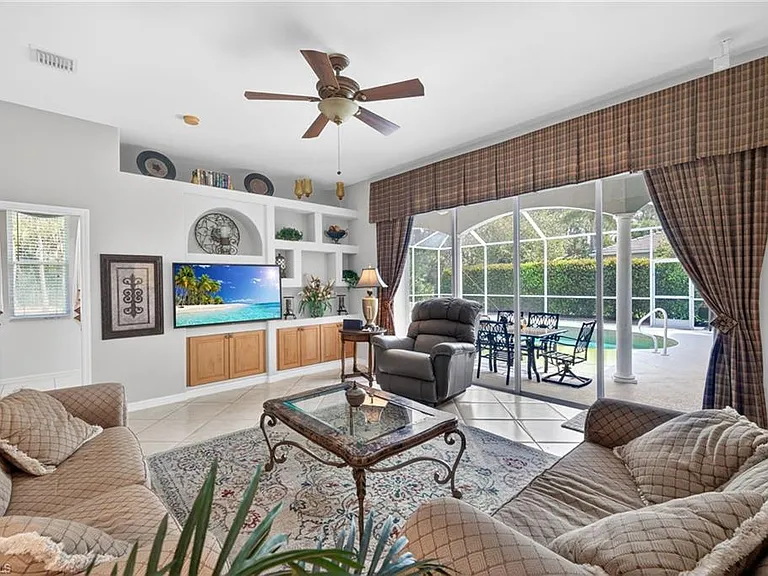 9550 Cedar Creek Dr — Photo 11