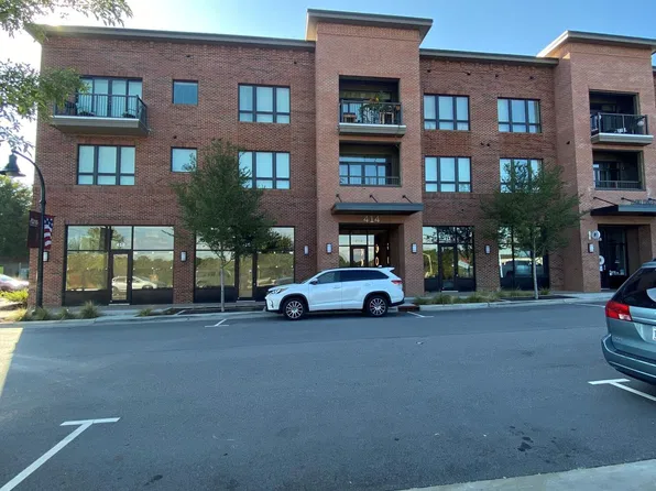414 S White St #209, Wake Forest, NC 27587