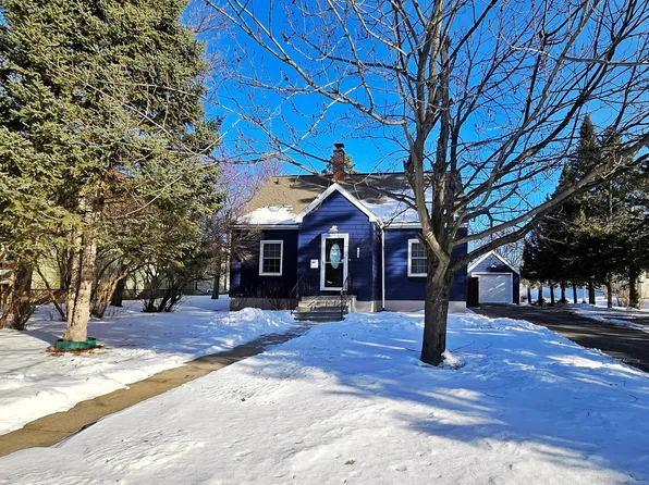 822 NW 3rd Ave, Grand Rapids, MN 55744