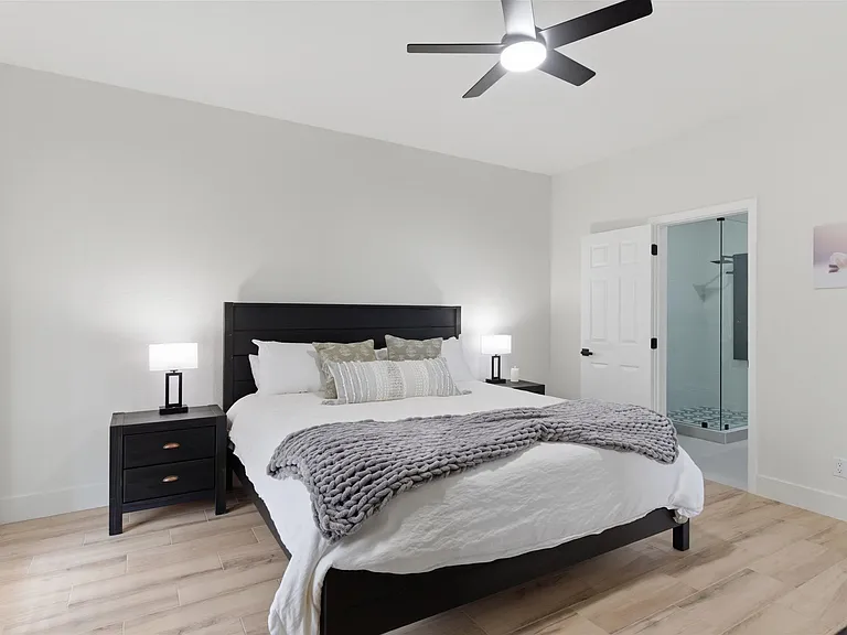 11011 N Zephyr Dr #210 — Photo 10