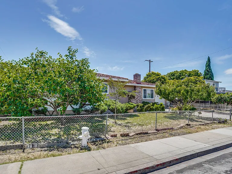 3000 Santa Maria Ave — Photo 53