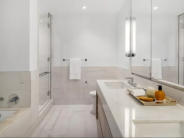 675 West 59th Street 1210 image 3 of 16