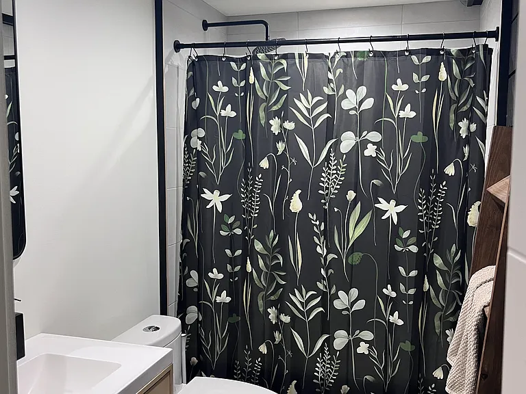 410 Avenue T — Photo 11
