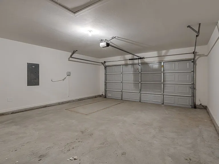 1103 Wisteria Way — Photo 14