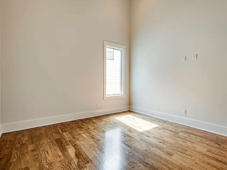 3304 B Trevor St — Photo 32