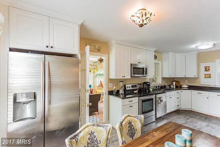 4 bed, 1839 sqft, $3,200 — Photo 3