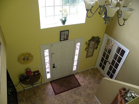 3rd image of 261 NW Floresta Drive