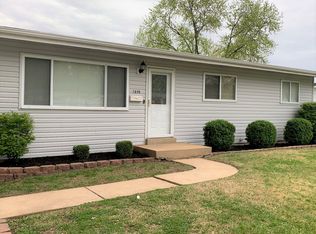1270 Thrush Ln, Florissant, MO