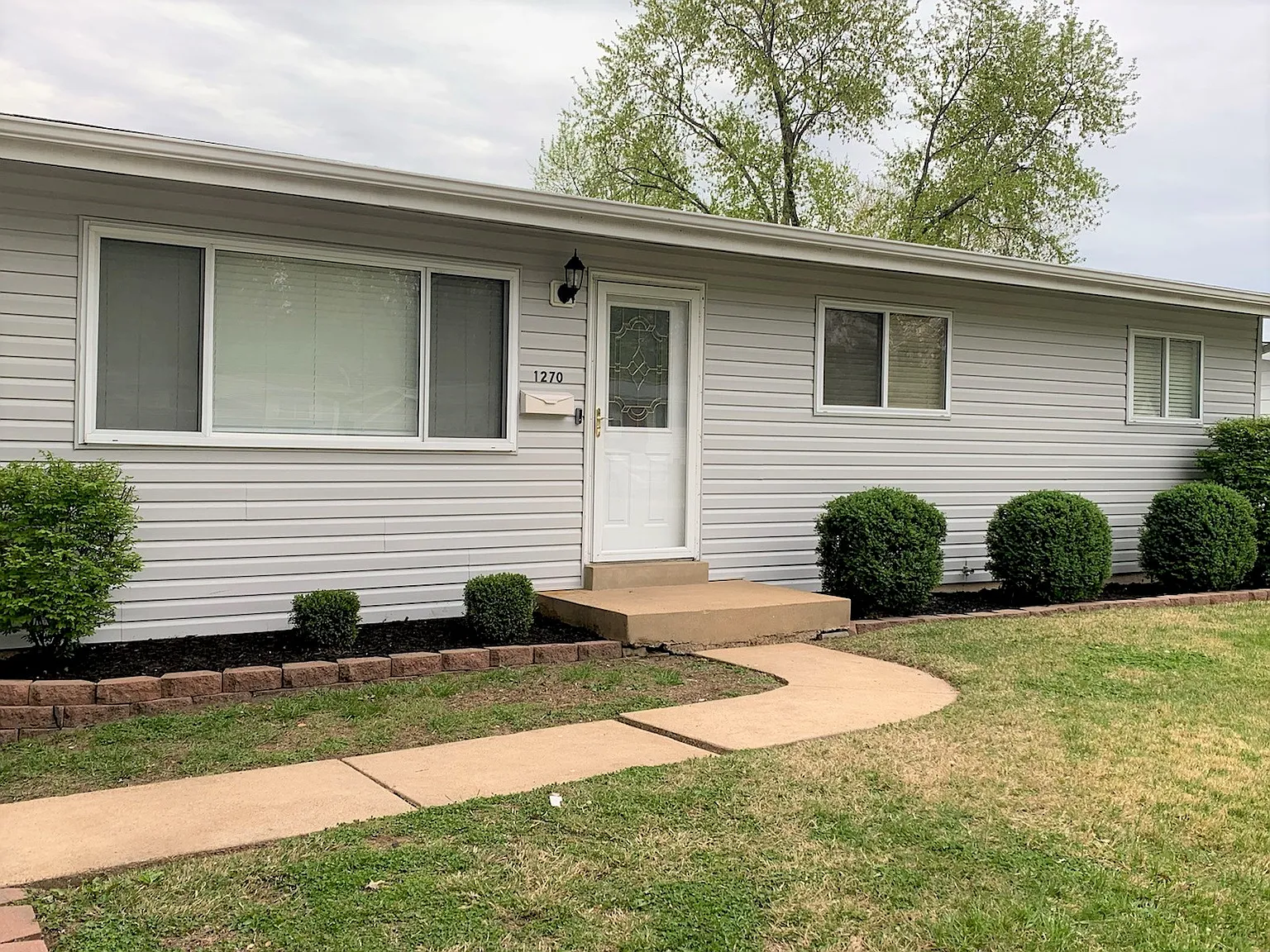 1270 Thrush Ln photo 1