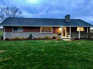 1283 Gray Station Rd, Johnson City, TN 37615