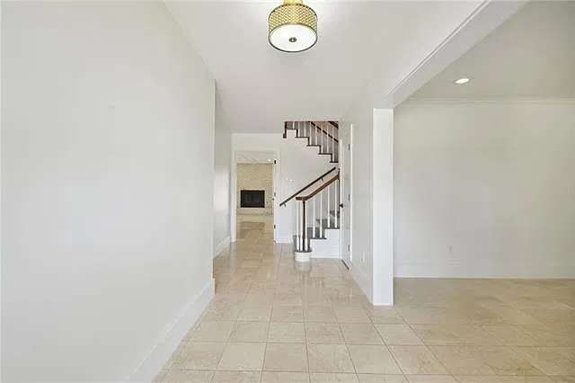 5 bed, 3.5 bath, 3360 sqft, $3,500 — Photo 3