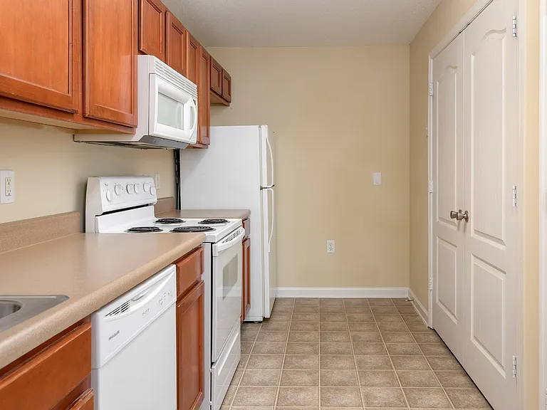 2276 N Fayetteville St — Photo 5