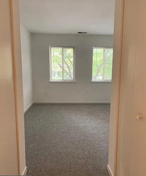 516 S Charles St #R88 — Photo 15