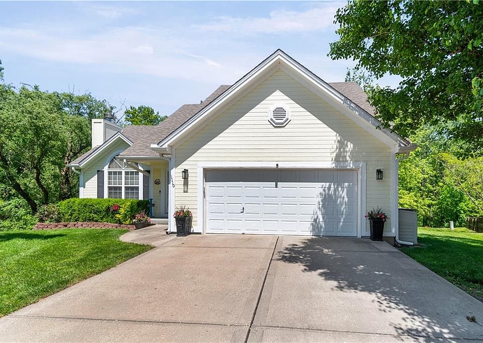 1st image of 1110 Sarah Ln