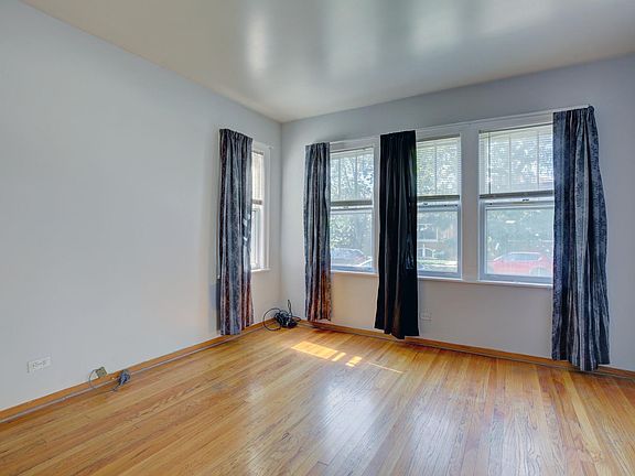 5th image of 4439 N Mason Ave