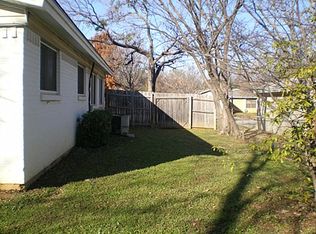 205 Arnett Dr, Euless, TX 76040