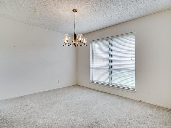 2nd image of 4006 Towngate Blvd