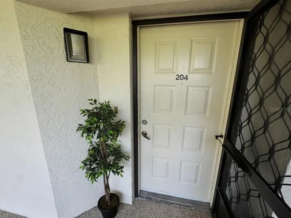 204 3rd St W APT 204, Bradenton, FL 34205