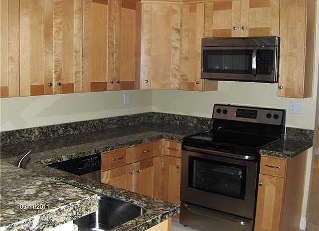 OPEN/UPDATED KITCHEN!!!